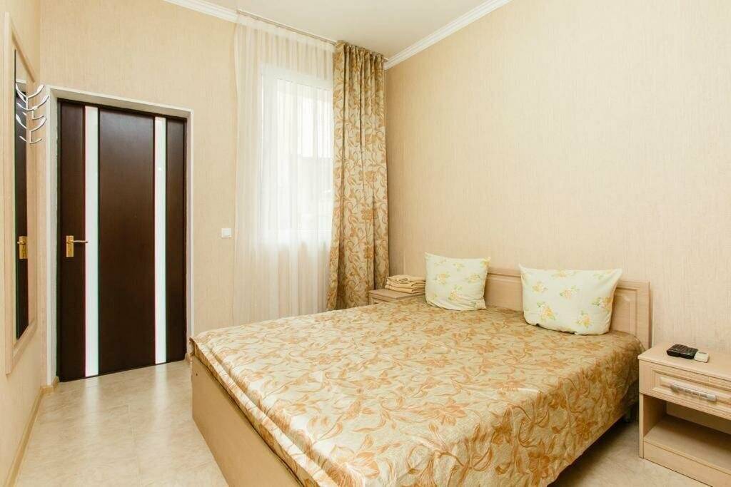 Фотографии номера Двухместный номер с 1 кроватью в Гостинице Версаль 2 Адлер