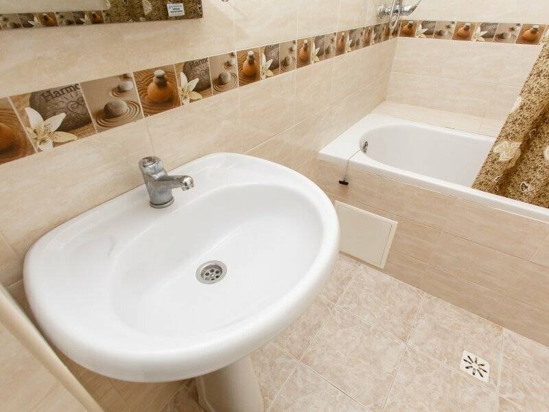 Фотографии номера Семейный номер с ванной в Гостинице Версаль 2 Адлер