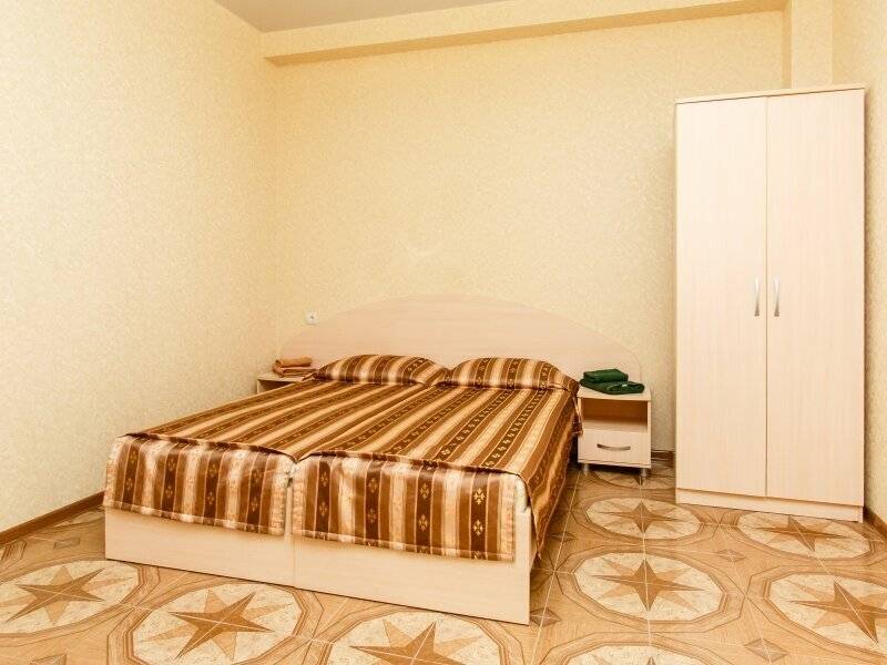 Фотографии номера Номер Делюкс с кроватью размера «king-size» в Гостинице Версаль 2 Адлер