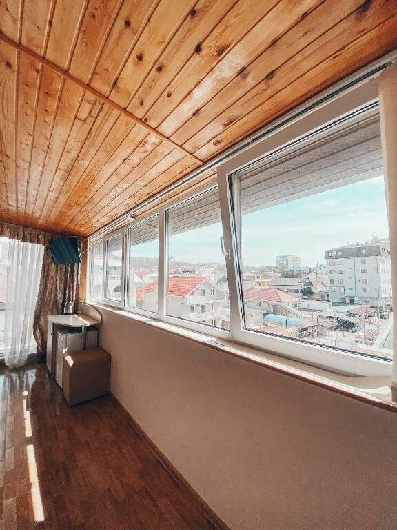 Фотографии номера Роскошный трехместный номер в Гостинице Версаль 2 Адлер