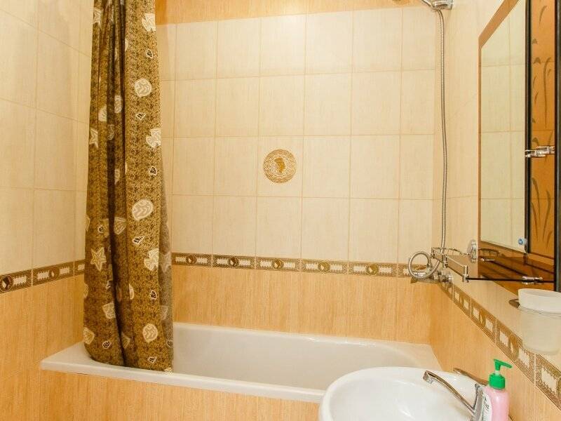 Фотографии номера Номер Делюкс с кроватью размера «king-size» в Гостинице Версаль 2 Адлер